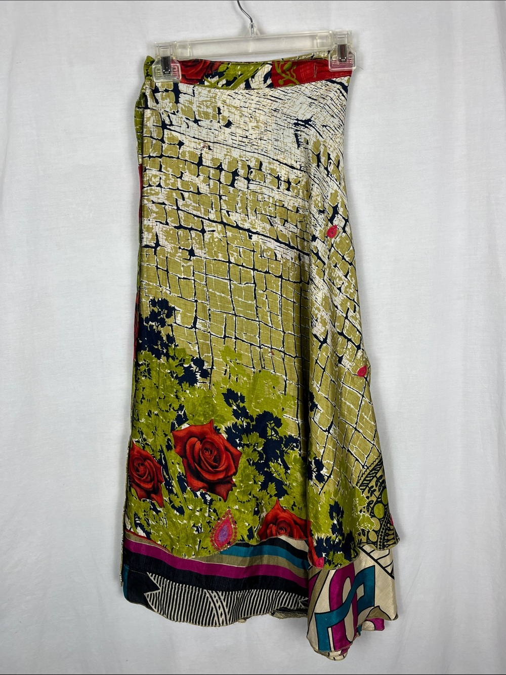 Bundle of 2 Boho Magic Wrap Skirts: Abstract Floral and Green Floral Sequin - Picture 9 of 9